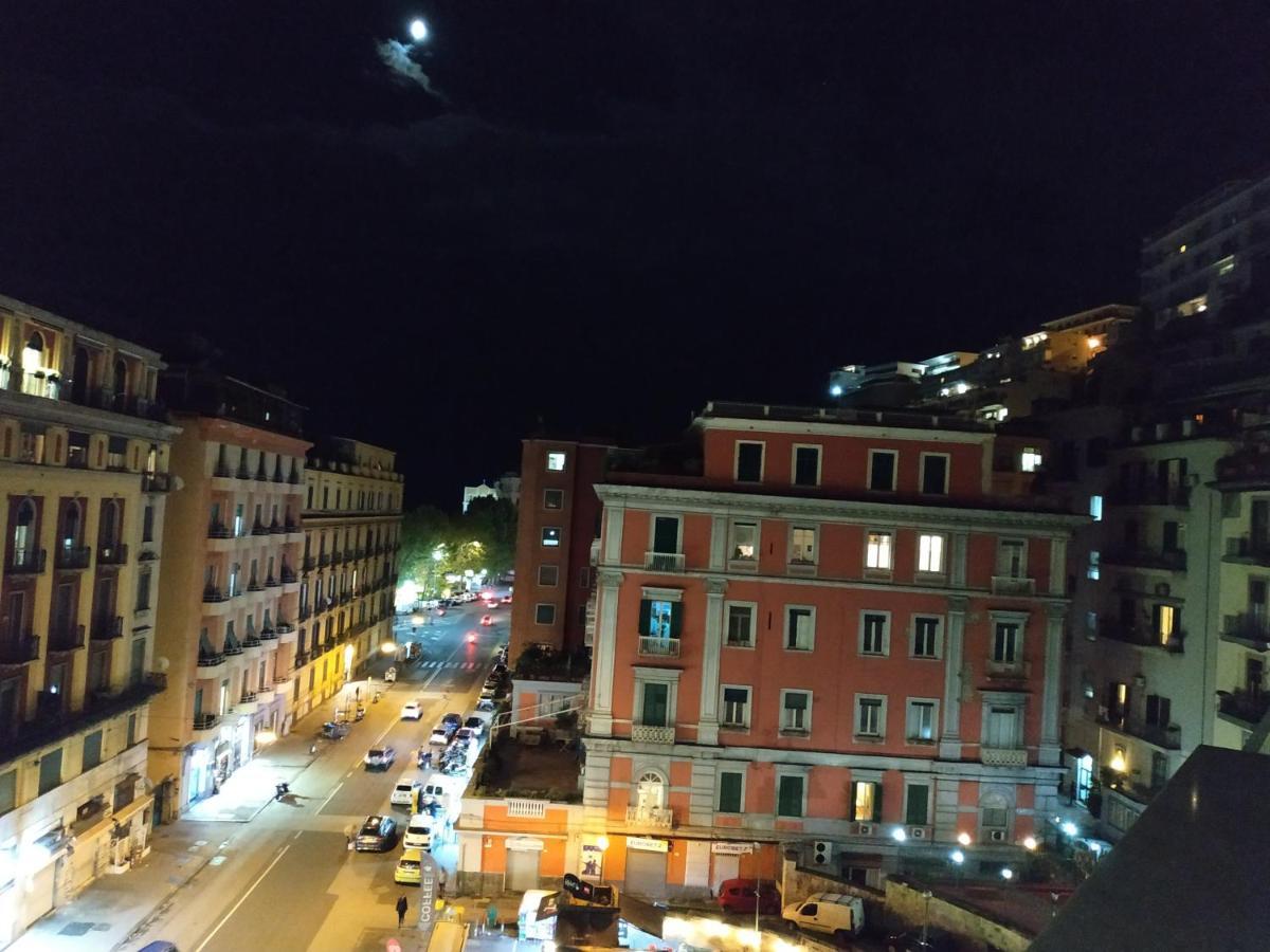 Sun&TheCity Naples Luaran gambar