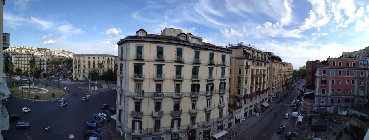 Sun&TheCity Naples Luaran gambar